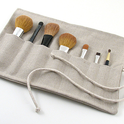 makeup brush roll